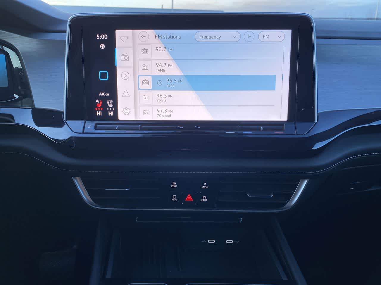 Thumbnail: 2025 Volkswagen Atlas - 16