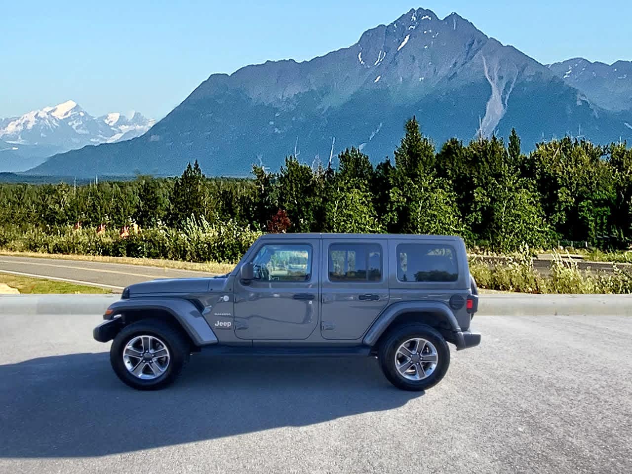 Used 2021 Jeep Wrangler Unlimited Sahara with VIN 1C4HJXEN9MW545100 for sale in Wasilla, AK