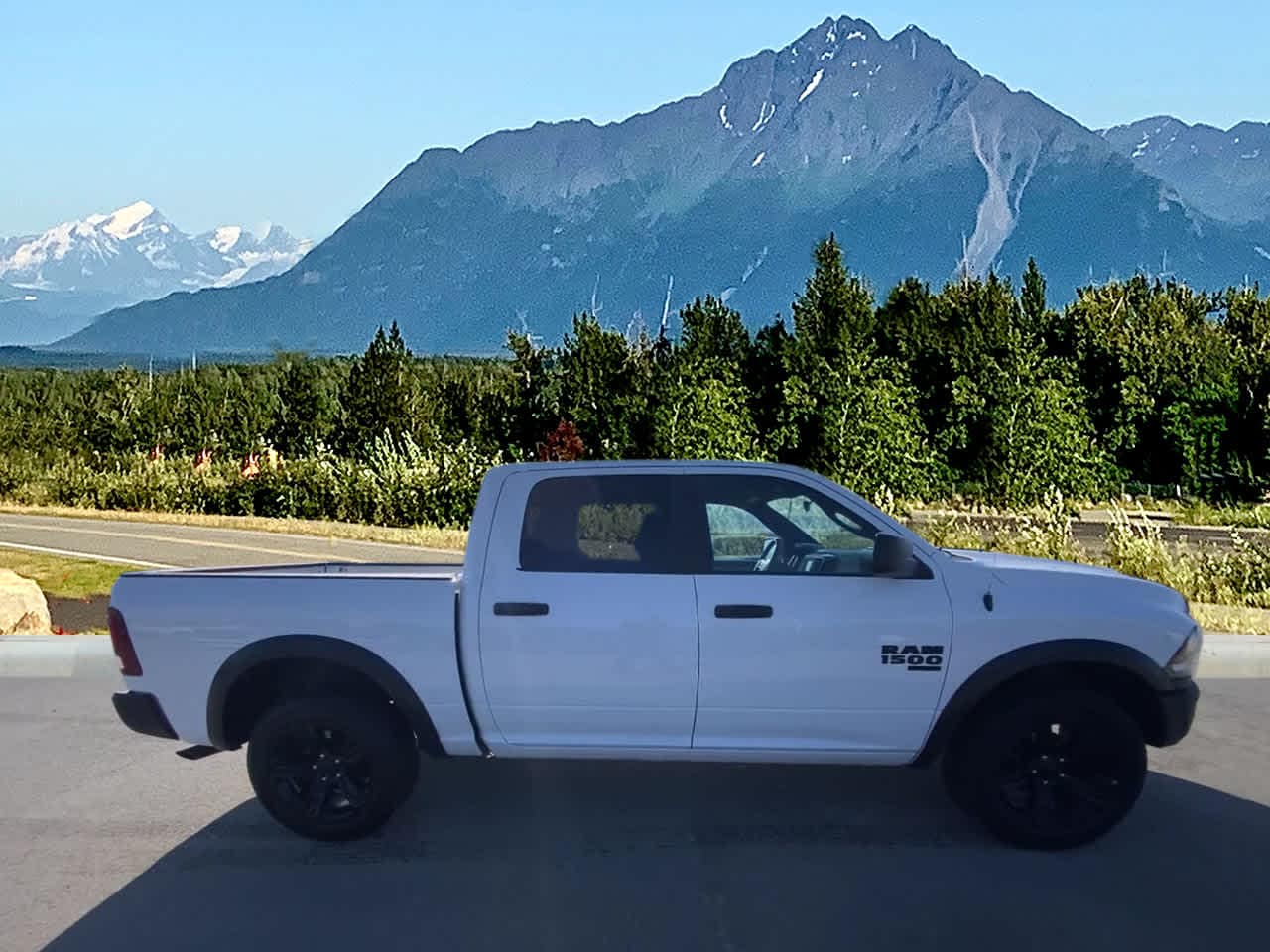 Thumbnail: 2024 RAM 1500 Classic - 6