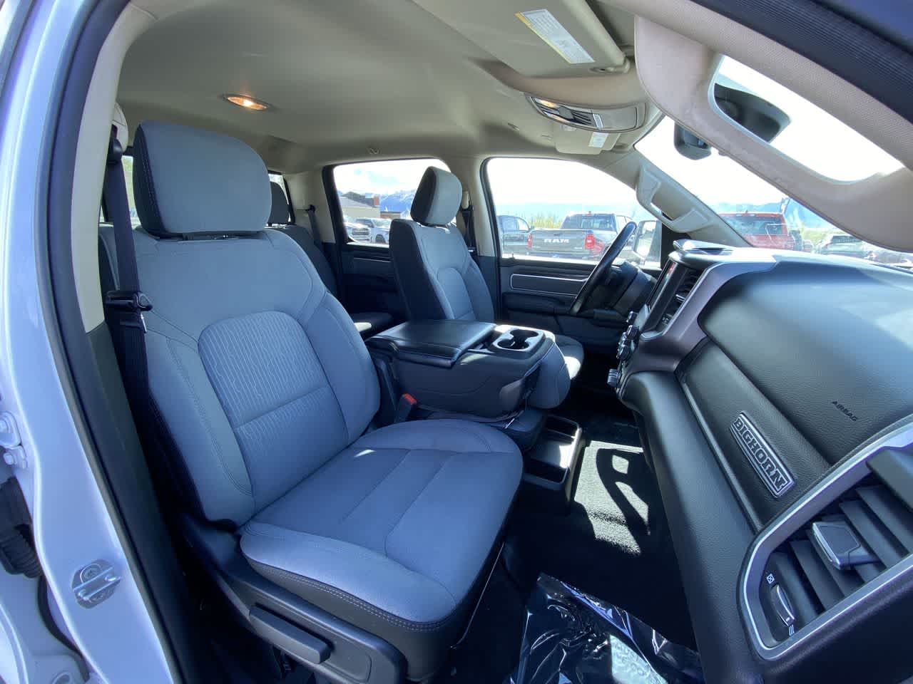 Thumbnail: 2020 RAM 1500 - 32
