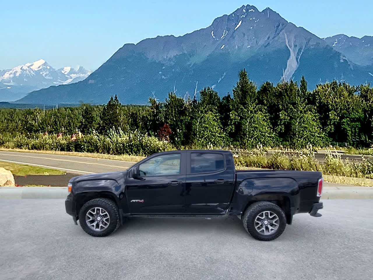 Thumbnail: 2021 GMC Canyon - 2
