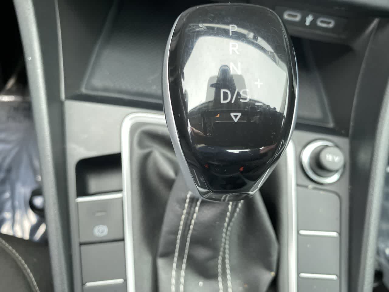 Thumbnail: 2024 Volkswagen Jetta - 20