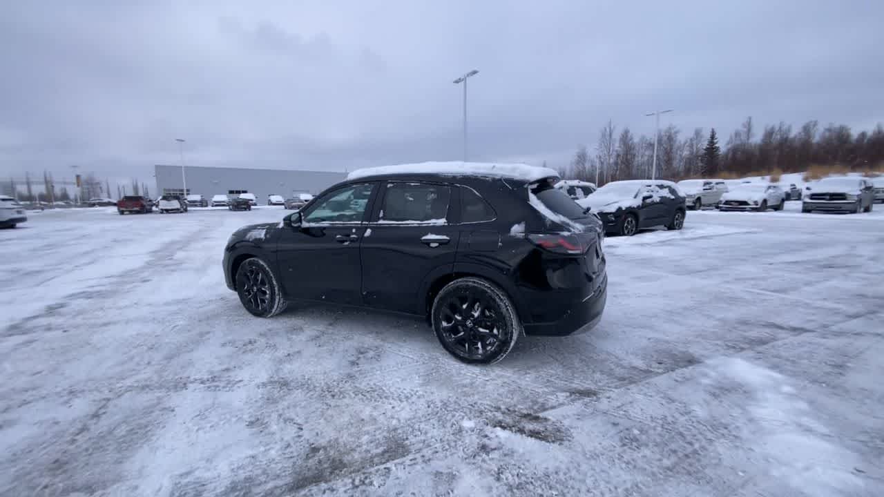 Thumbnail: 2025 Honda HR-V - 9