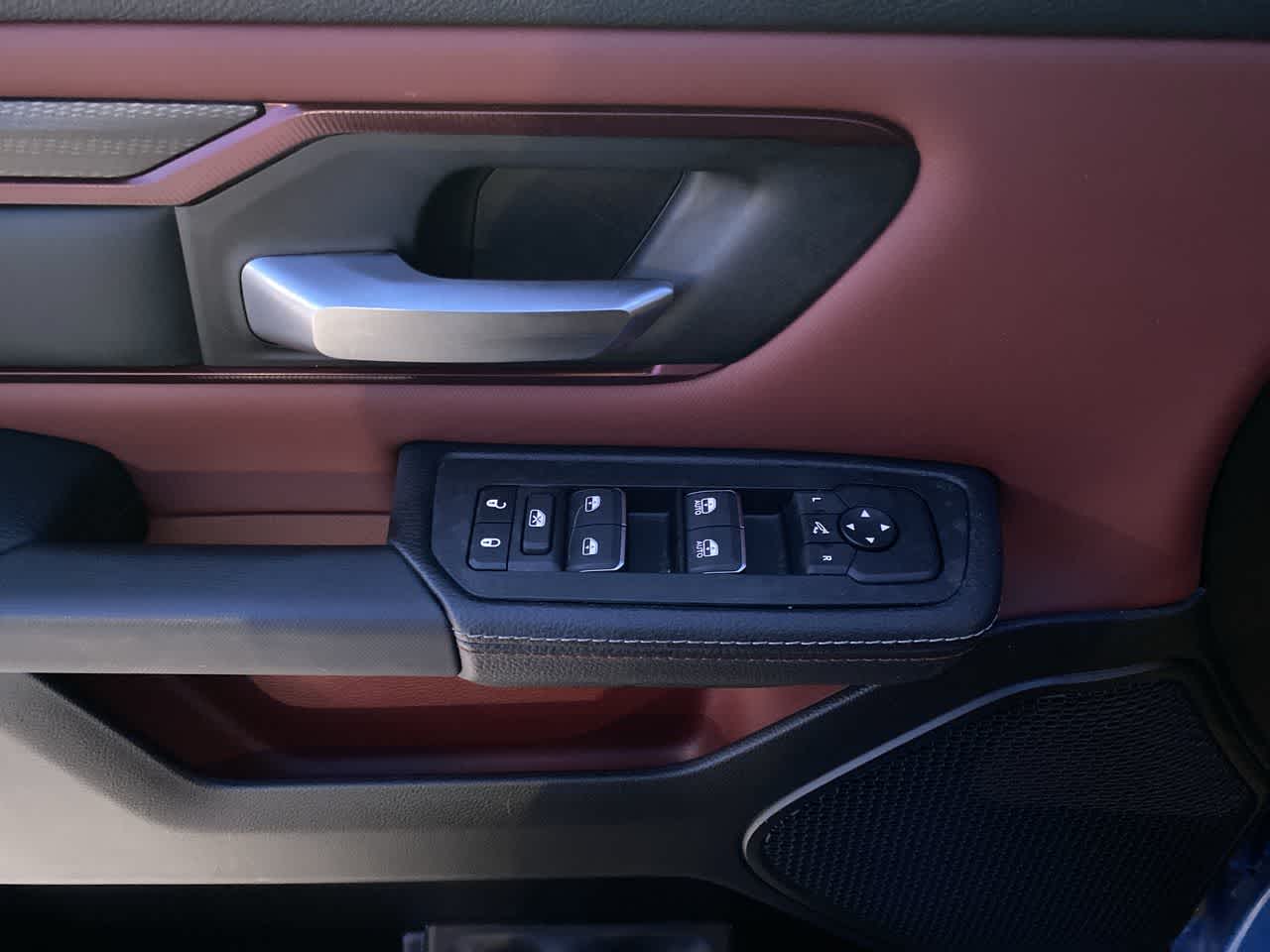 Thumbnail: 2025 RAM 1500 - 18