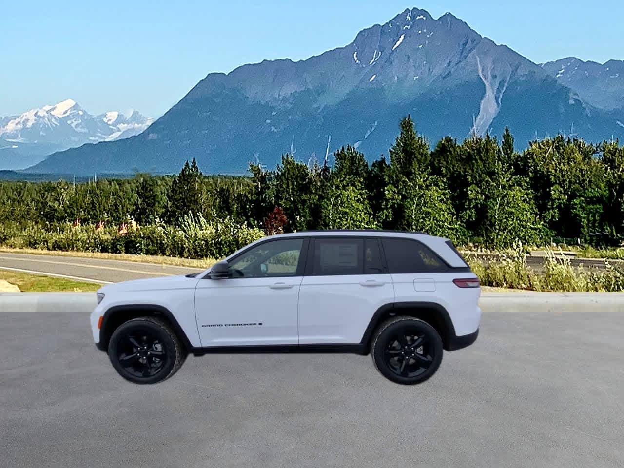 Thumbnail: 2025 Jeep Grand Cherokee - 2