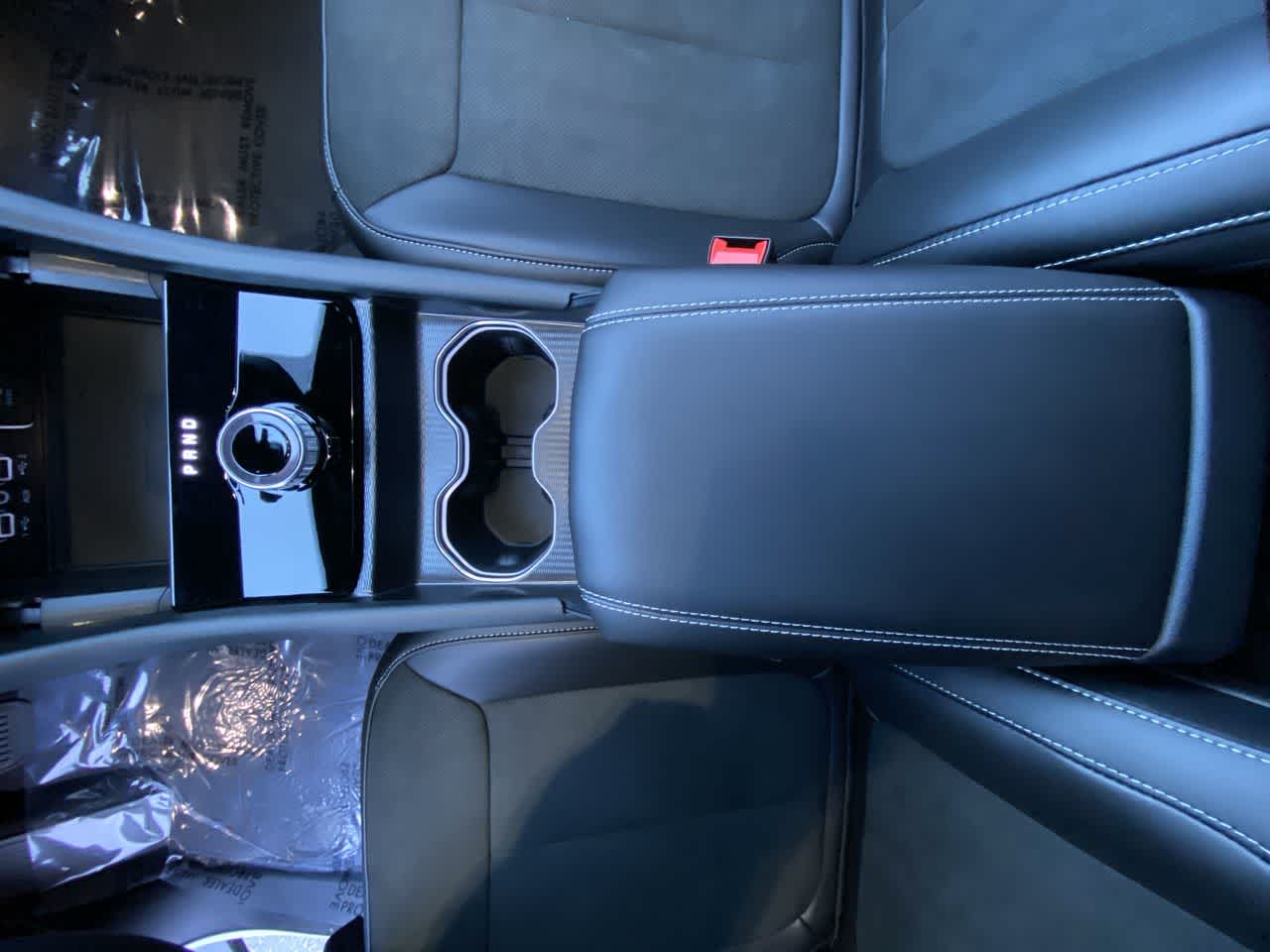 Thumbnail: 2025 Jeep Grand Cherokee - 21