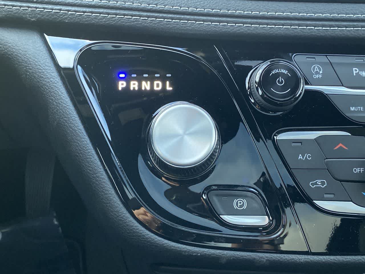 Thumbnail: 2026 Chrysler Pacifica - 20