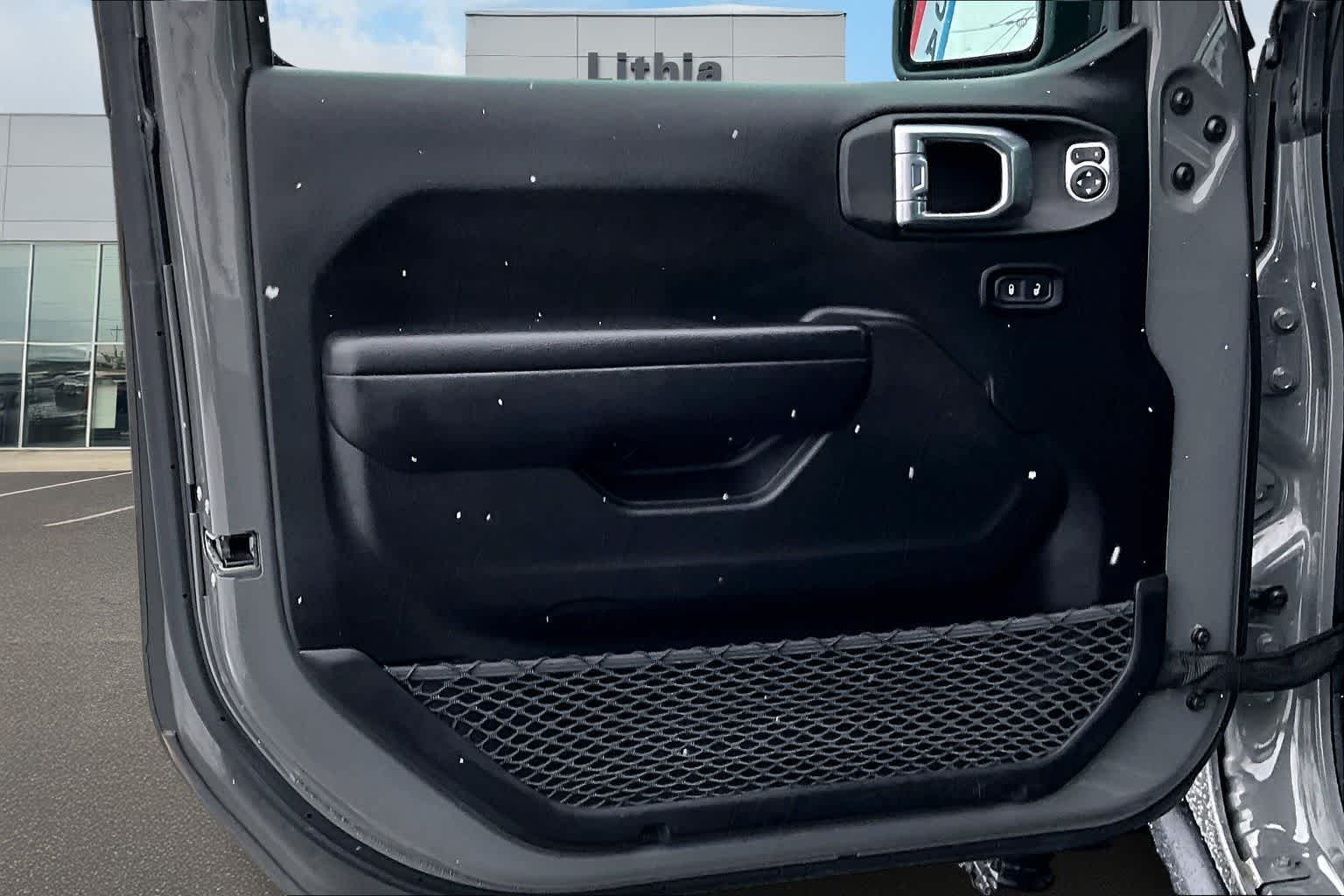 Thumbnail: 2021 Jeep Gladiator - 28