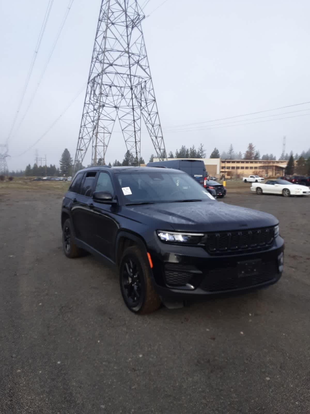 2024 Jeep Grand Cherokee Altitude photo 3
