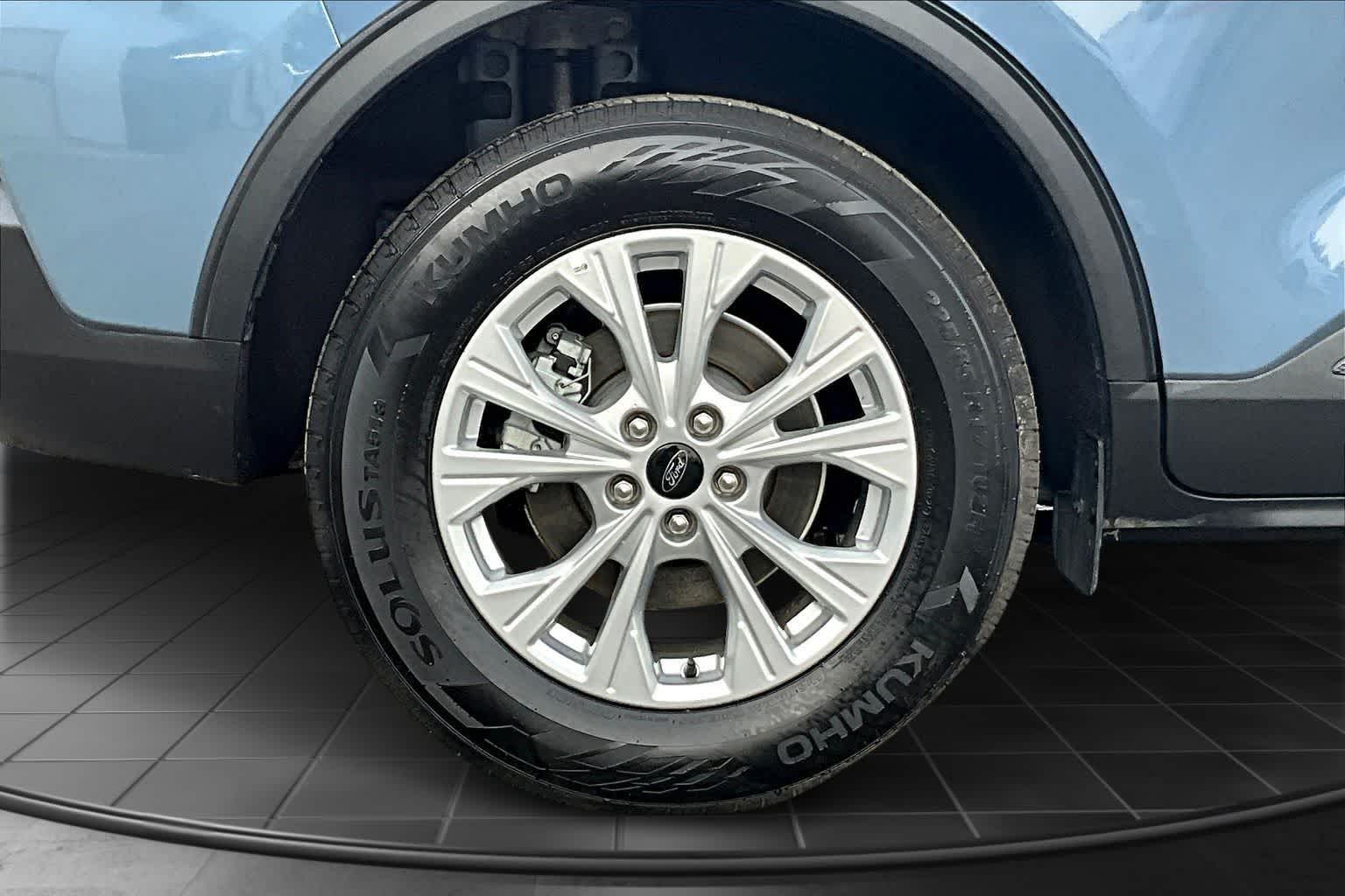 Thumbnail: 2024 Ford Escape - 36