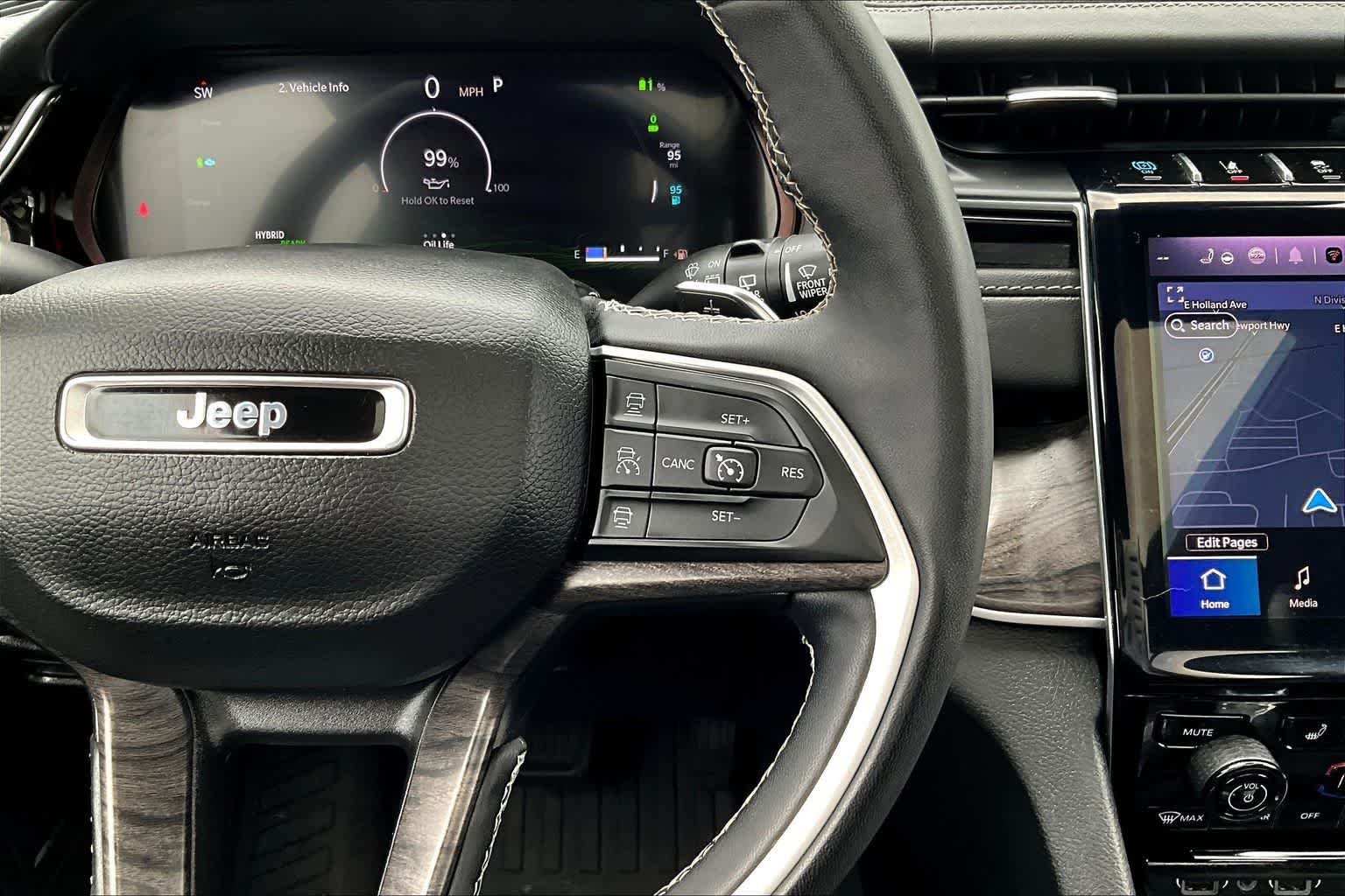 Thumbnail: 2022 Jeep Grand Cherokee - 26