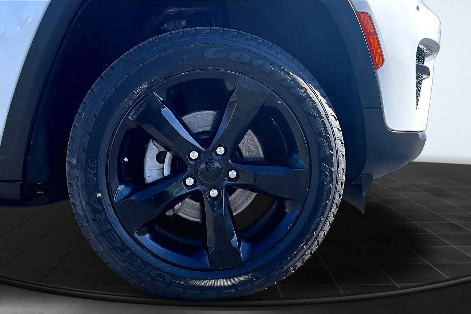 Thumbnail: 2023 Jeep Grand Cherokee - 34