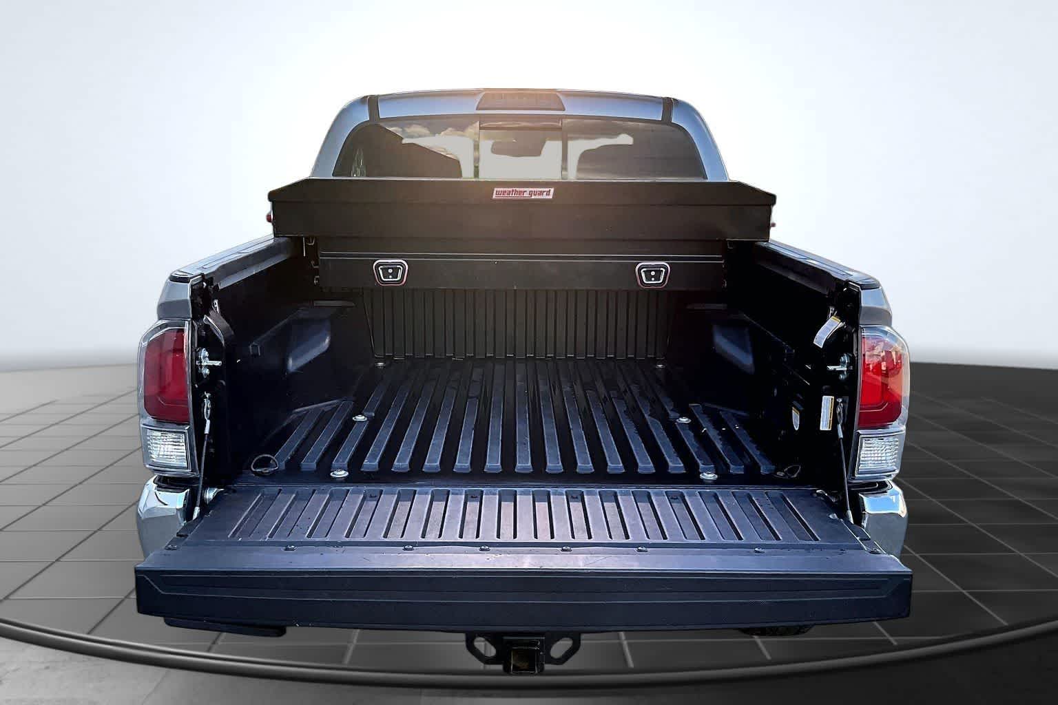 Thumbnail: 2023 Toyota Tacoma - 19