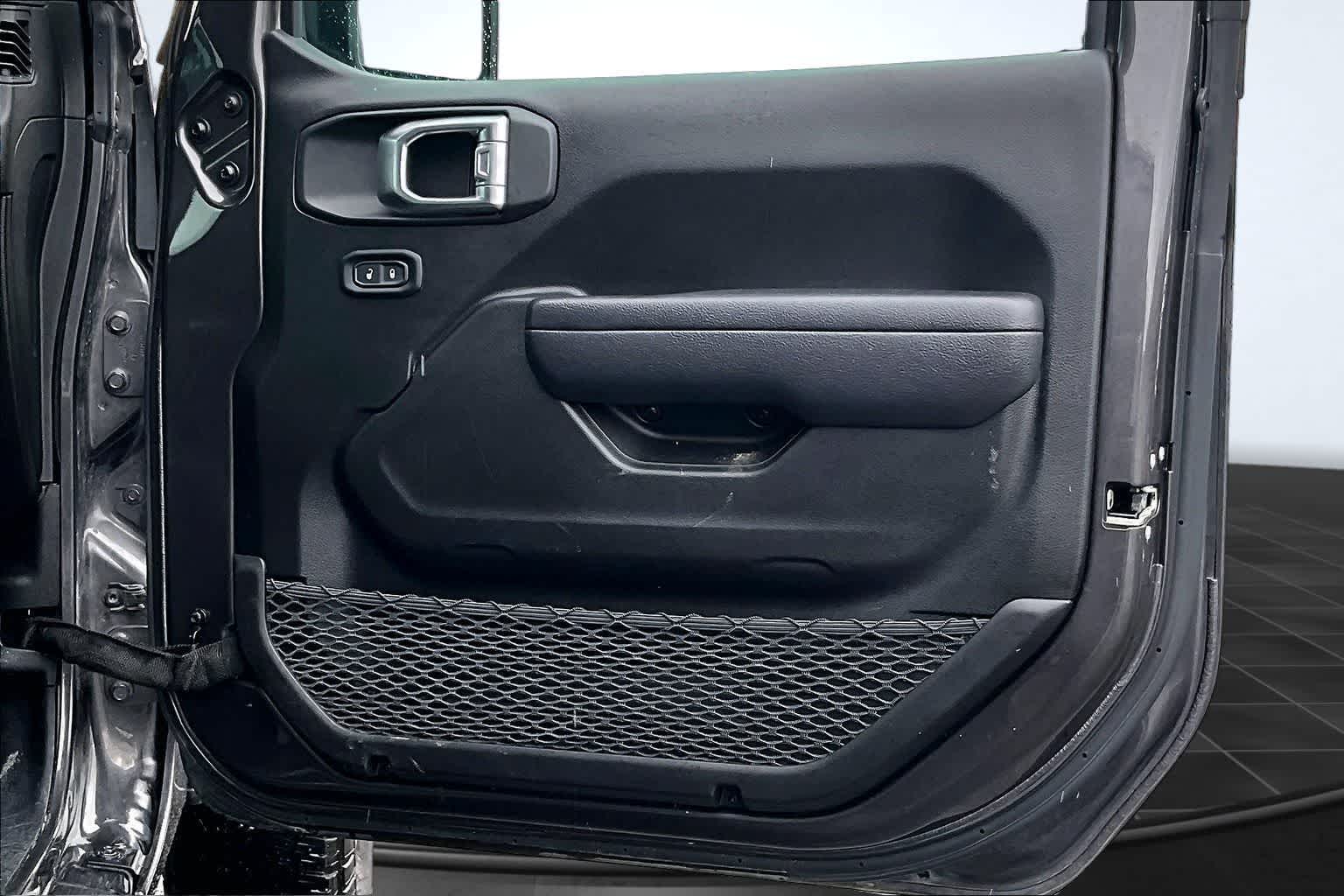 Thumbnail: 2024 Jeep Wrangler - 29