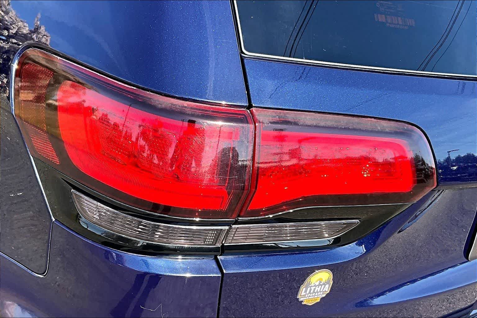 Thumbnail: 2017 Jeep Grand Cherokee - 32