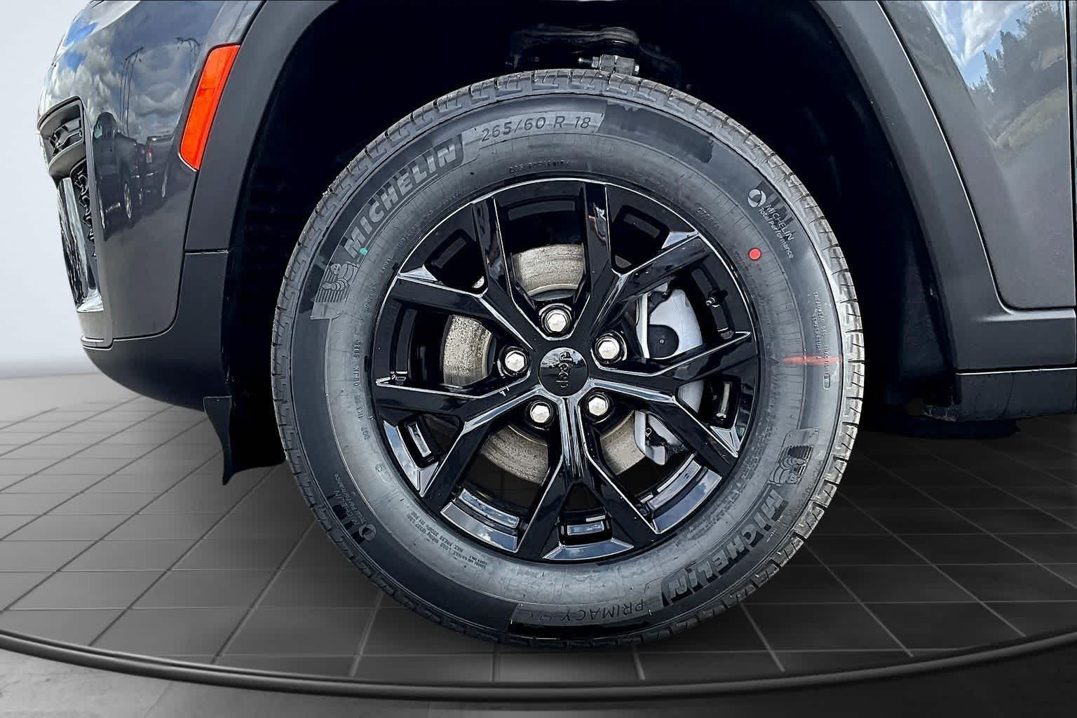 Thumbnail: 2026 Jeep Grand Cherokee - 8