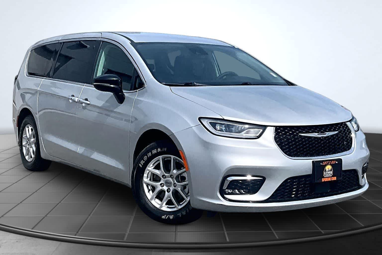 Thumbnail: 2024 Chrysler Pacifica - 22