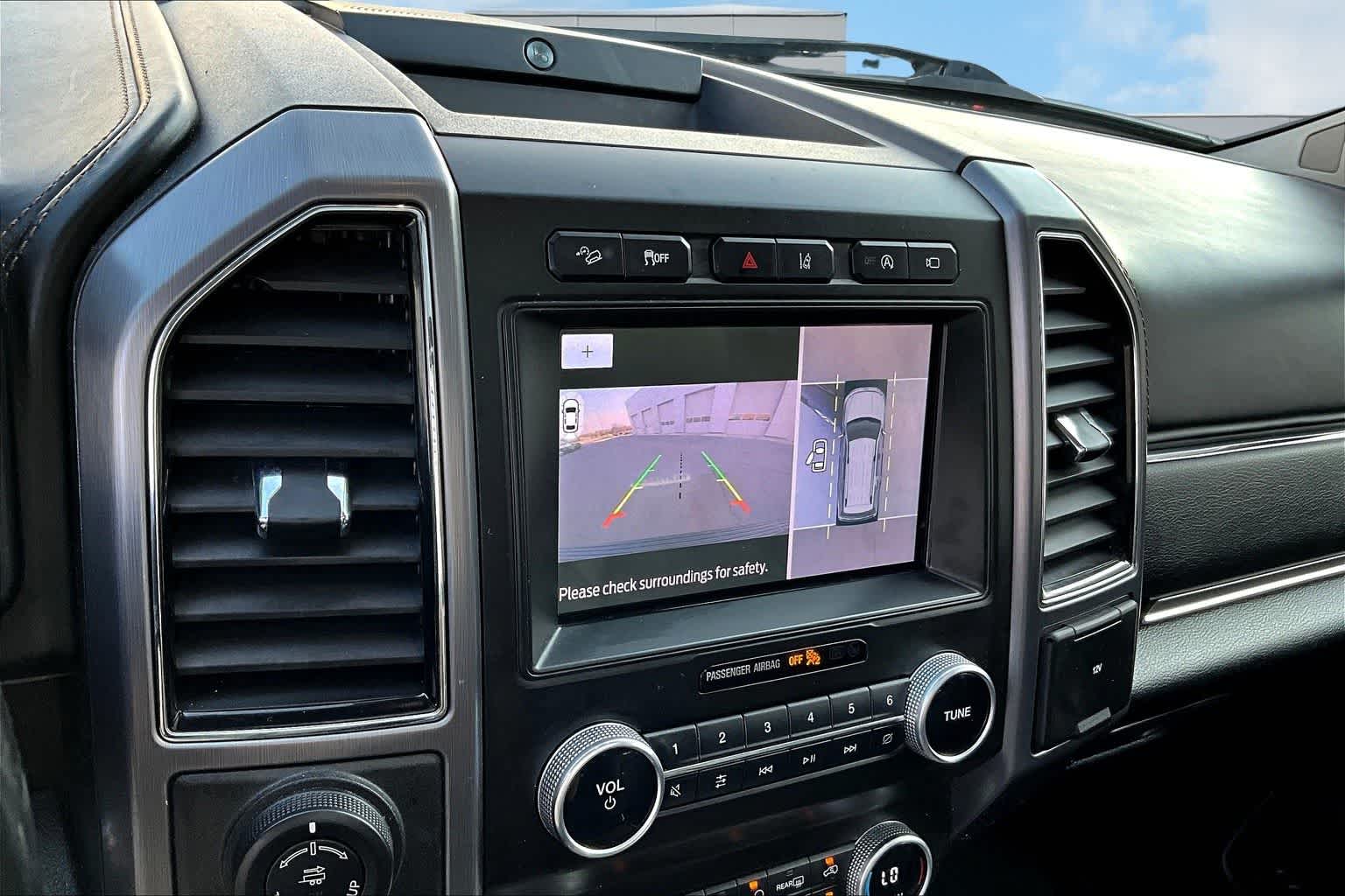 Thumbnail: 2021 Ford Expedition - 27