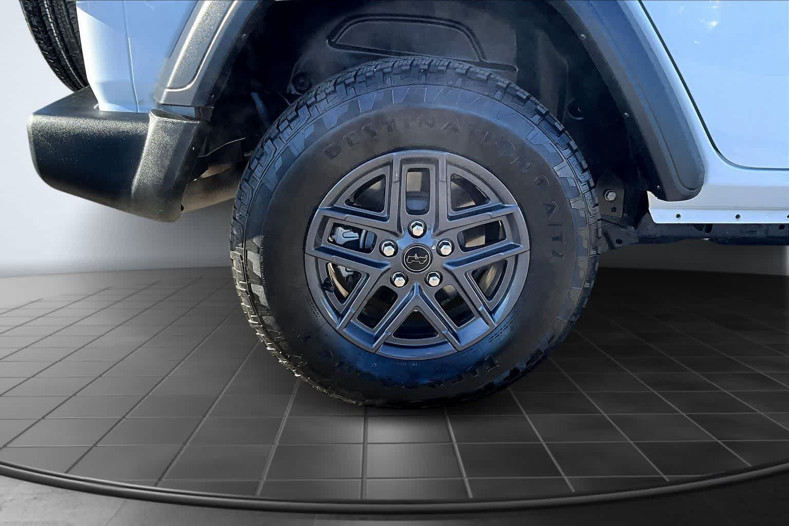 Thumbnail: 2024 Jeep Wrangler - 35