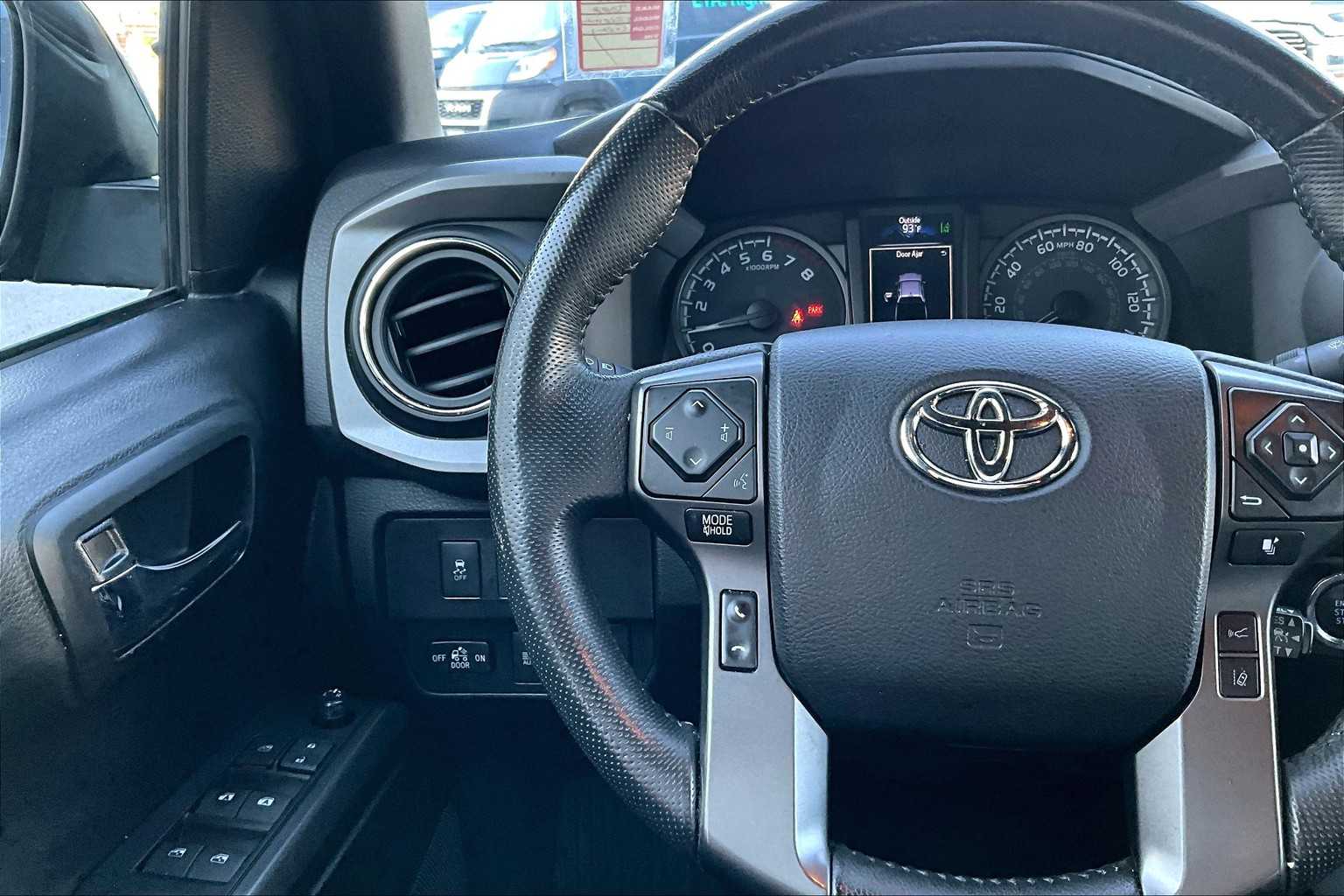 2022 Toyota Tacoma TRD Off-Road 22