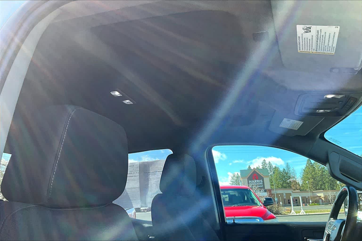 Thumbnail: 2021 Chevrolet Silverado 1500 - 30