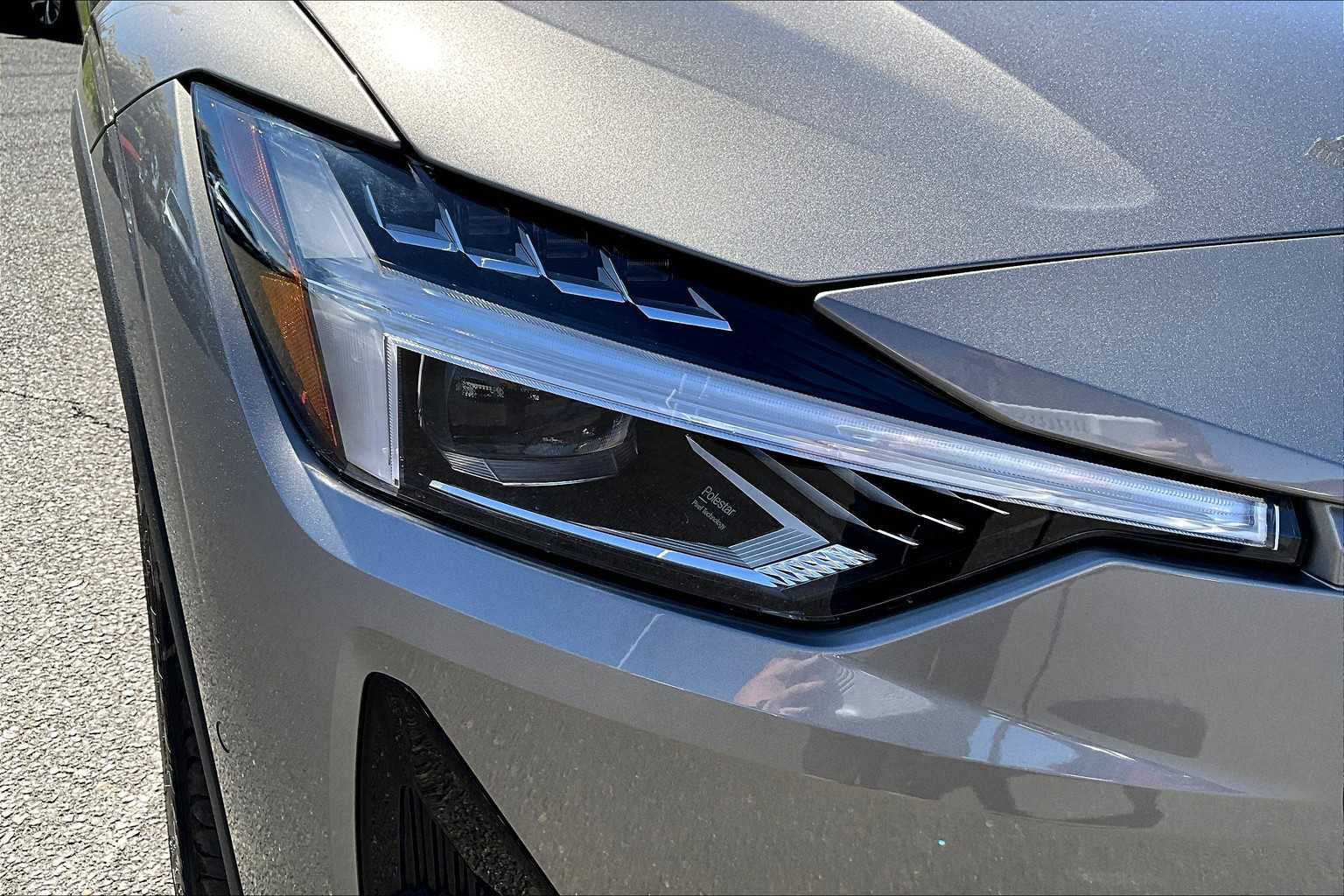 Thumbnail: 2022 Polestar 2 - 27