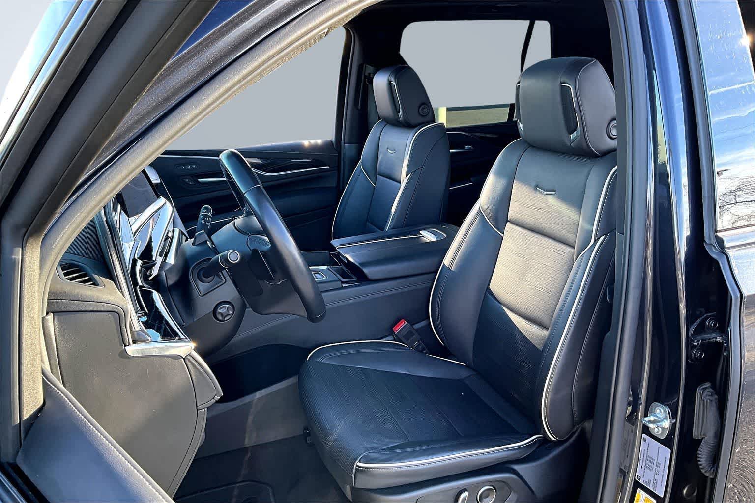 Thumbnail: 2023 Cadillac Escalade - 11