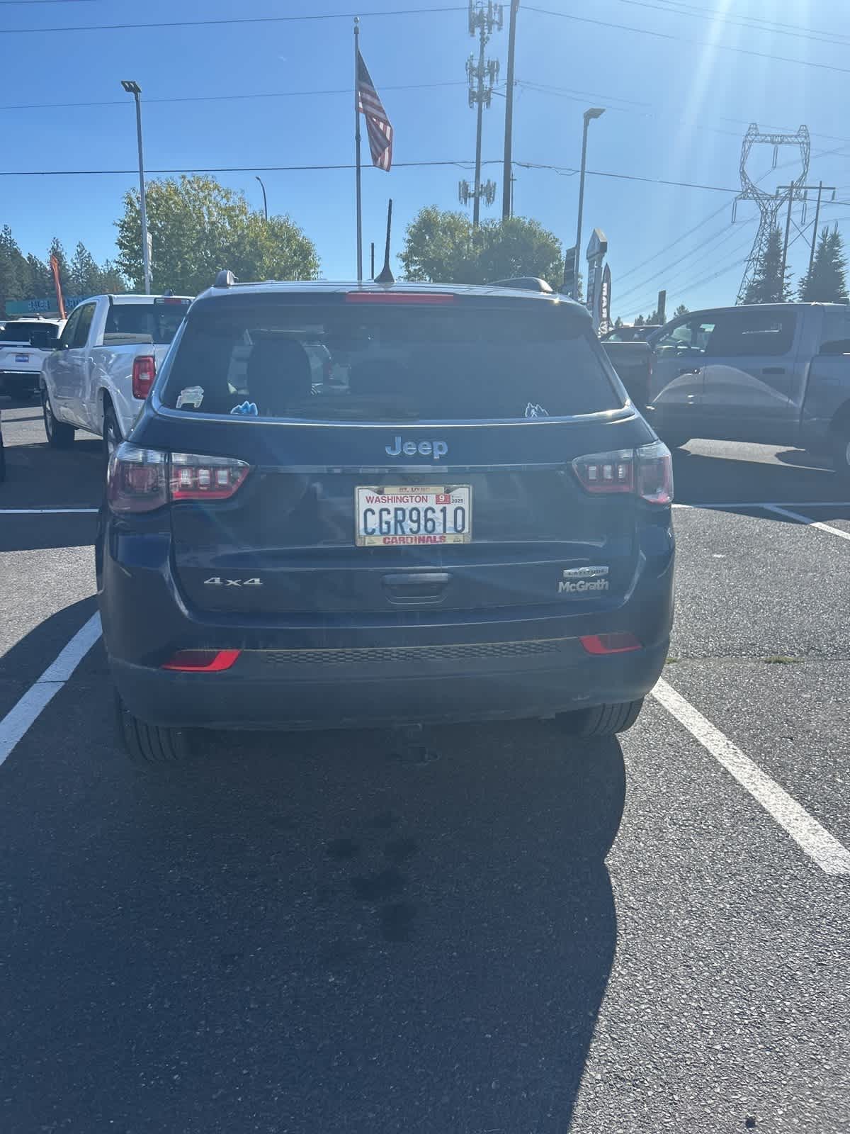 2021 Jeep Compass Latitude photo 2