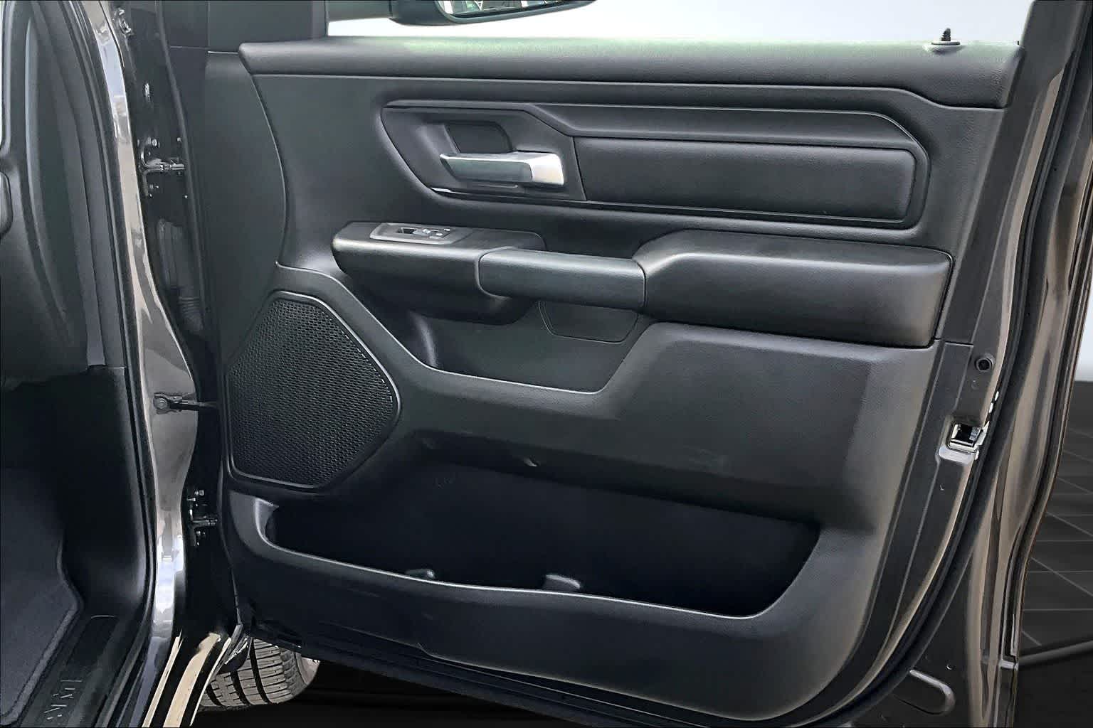 Thumbnail: 2025 RAM 1500 - 29