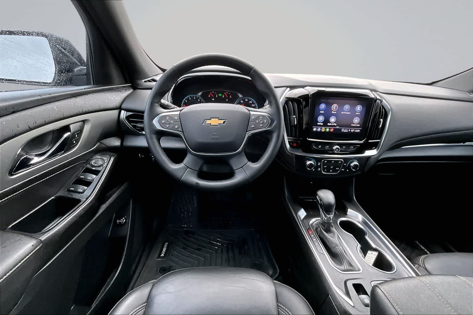 Thumbnail: 2023 Chevrolet Traverse - 15