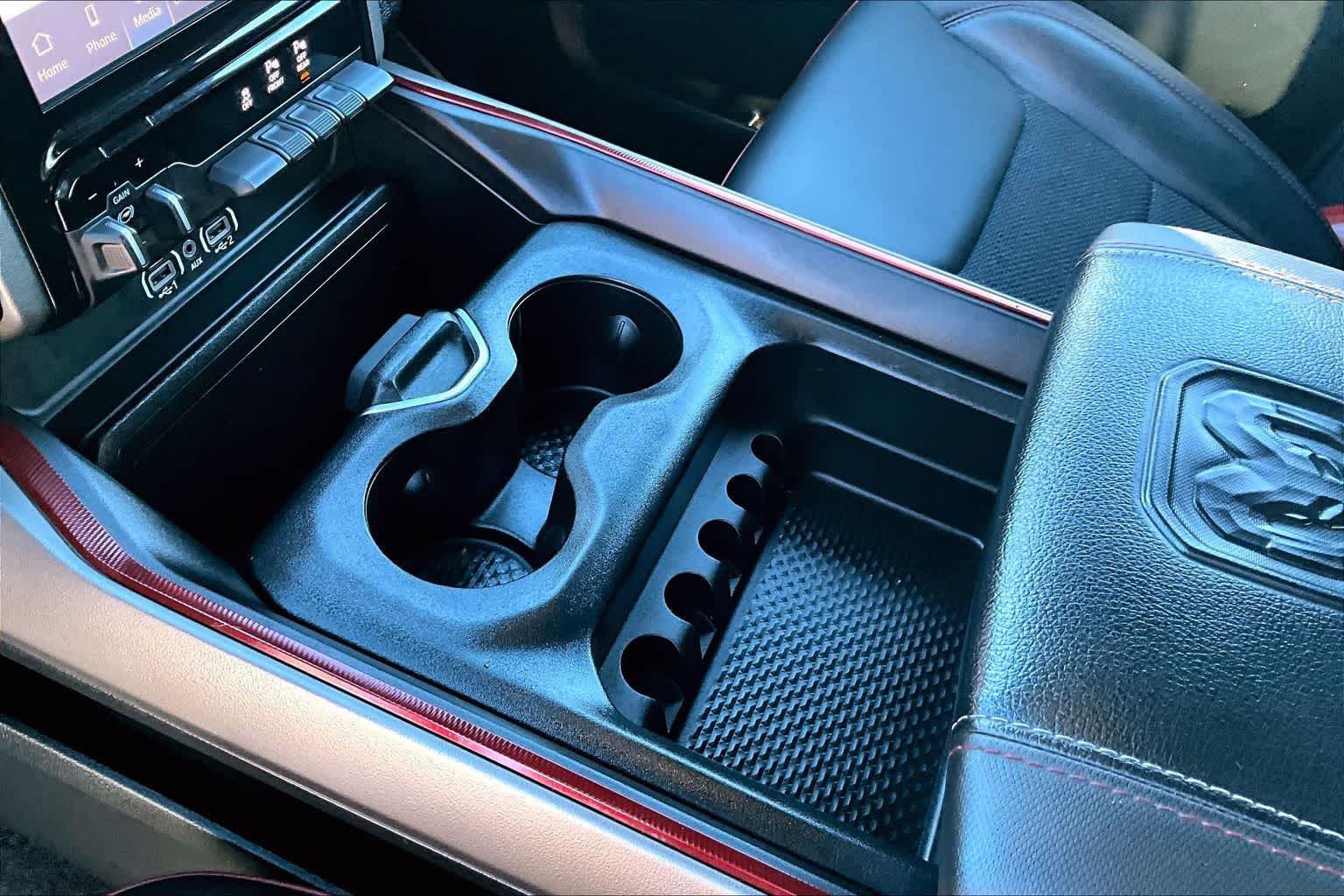 Thumbnail: 2025 RAM 1500 - 17