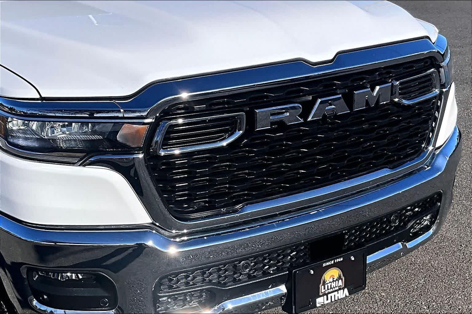 Thumbnail: 2025 RAM 1500 - 33