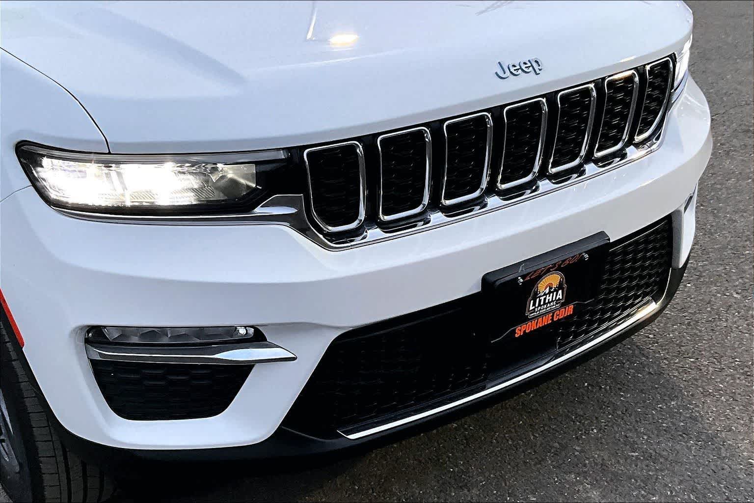 Thumbnail: 2022 Jeep Grand Cherokee - 33