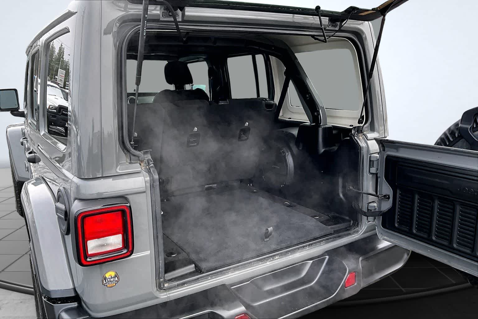 Thumbnail: 2023 Jeep Wrangler - 19