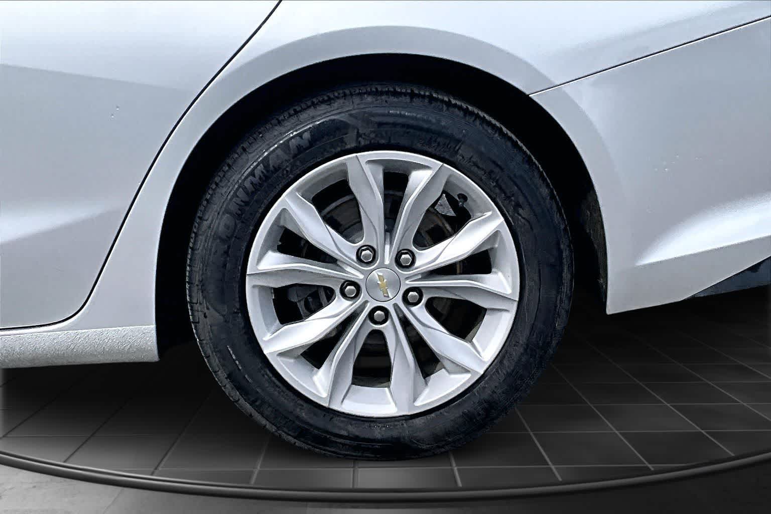 Thumbnail: 2021 Chevrolet Malibu - 36