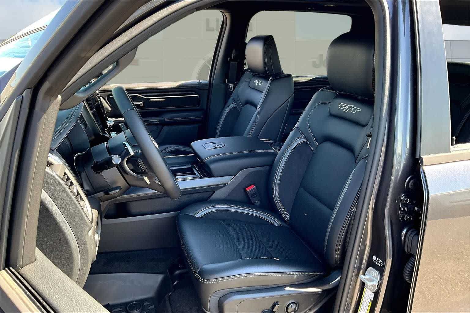 Thumbnail: 2026 RAM 1500 - 11