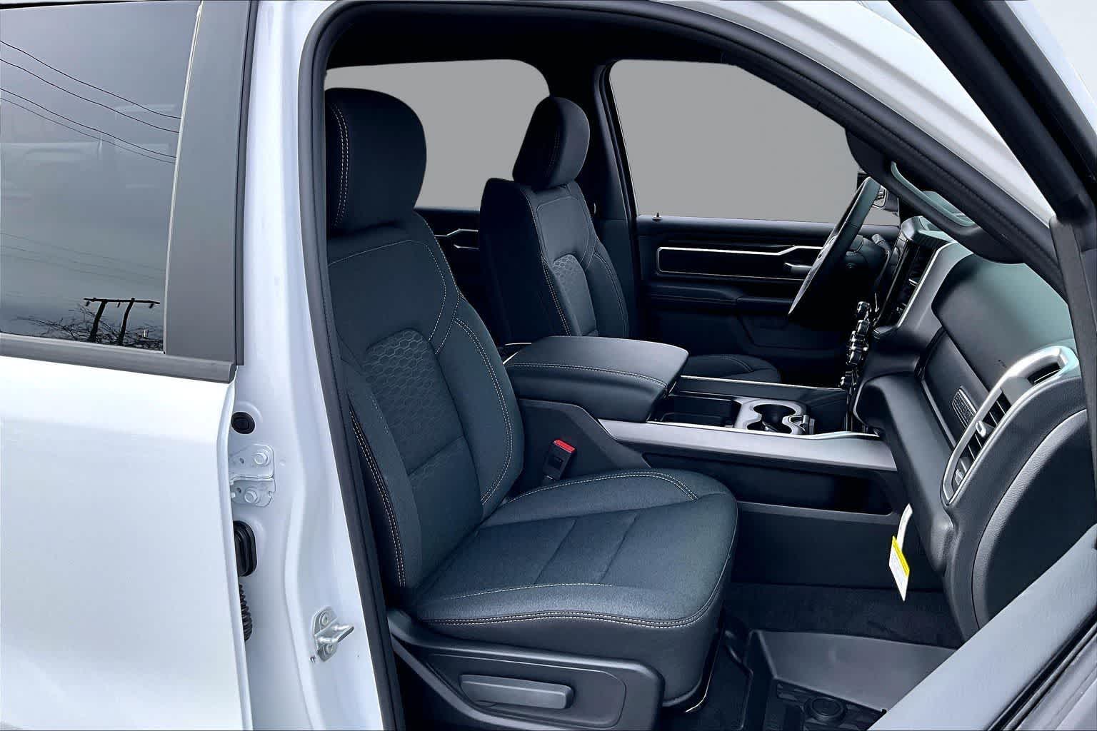 Thumbnail: 2026 RAM 1500 - 14