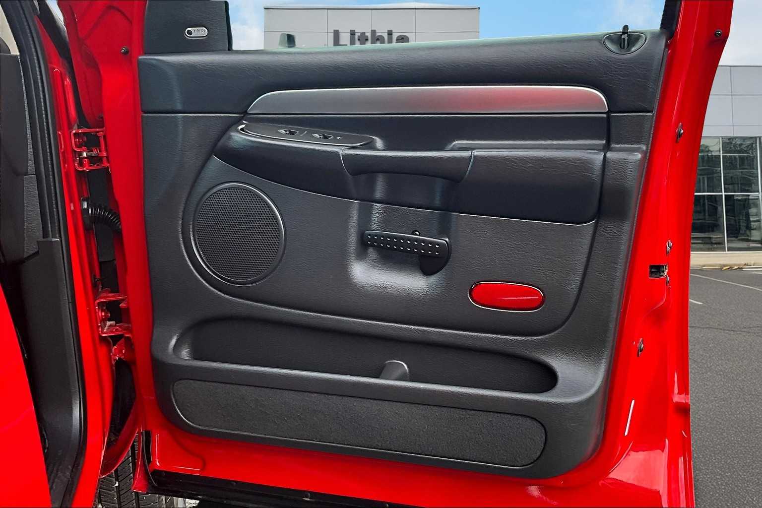 Thumbnail: 2005 Dodge Ram 2500 - 29