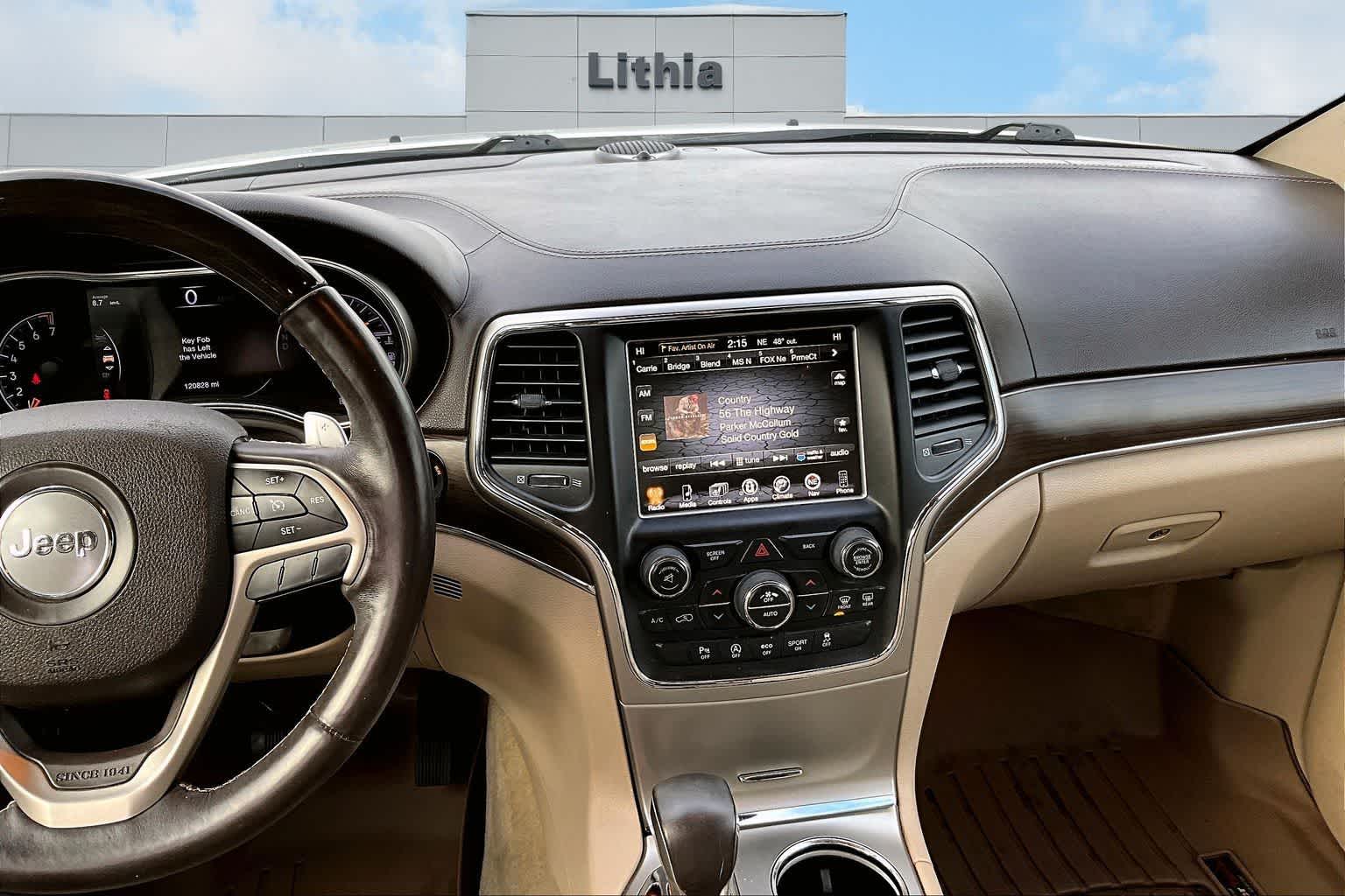 Thumbnail: 2017 Jeep Grand Cherokee - 16