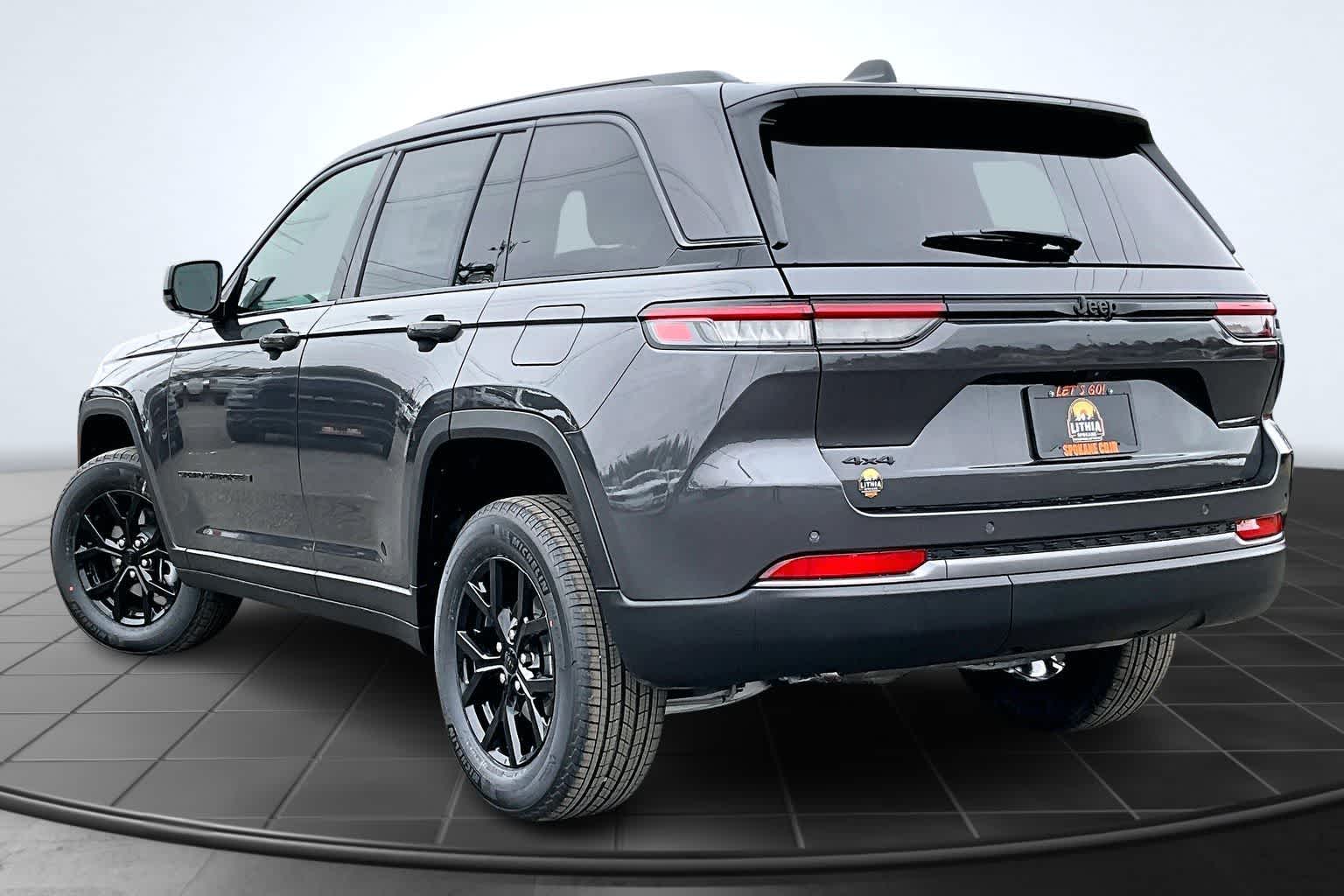 Thumbnail: 2026 Jeep Grand Cherokee - 4