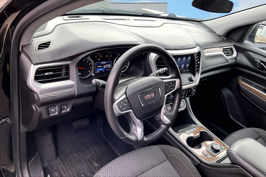 Used 2023 GMC Acadia SLE SUV