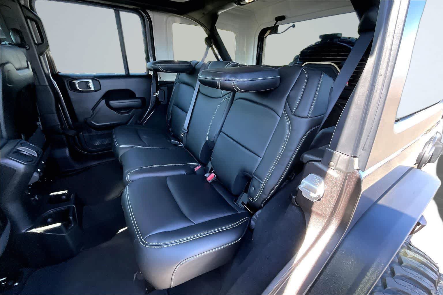 Thumbnail: 2025 Jeep Wrangler - 12