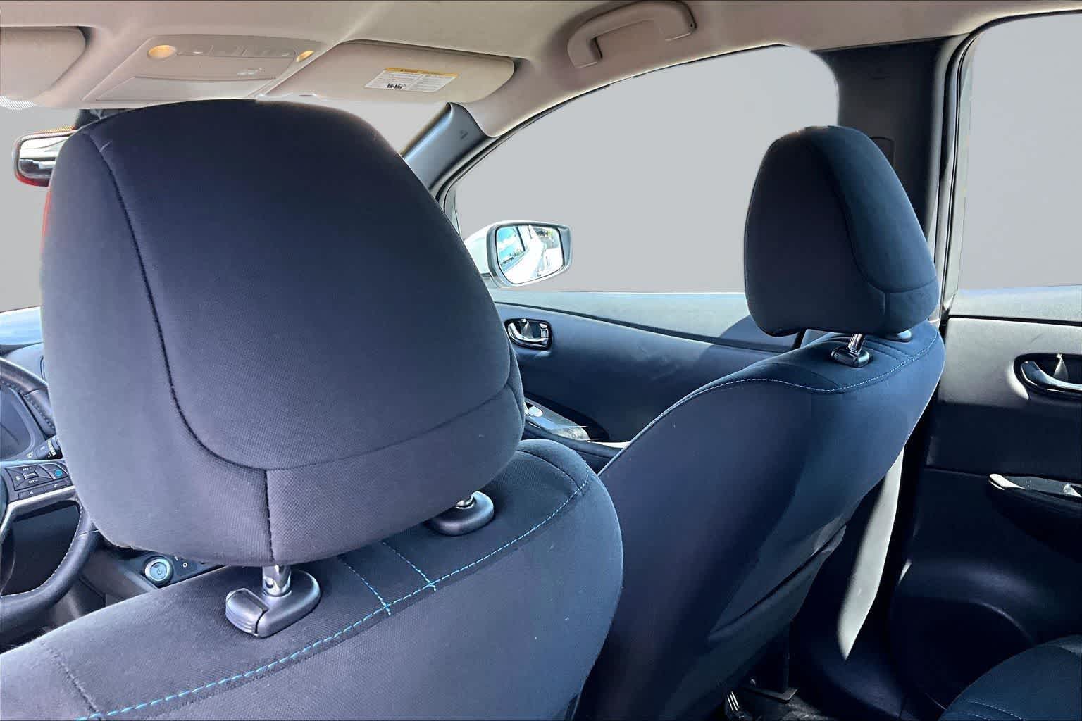 Thumbnail: 2018 Nissan Leaf - 12