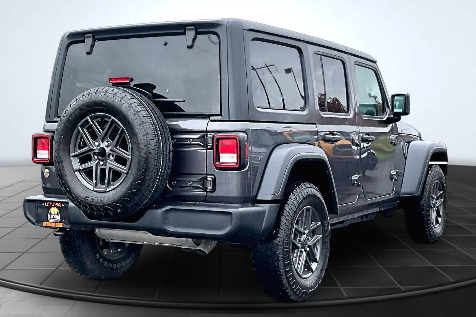 Thumbnail: 2024 Jeep Wrangler - 23