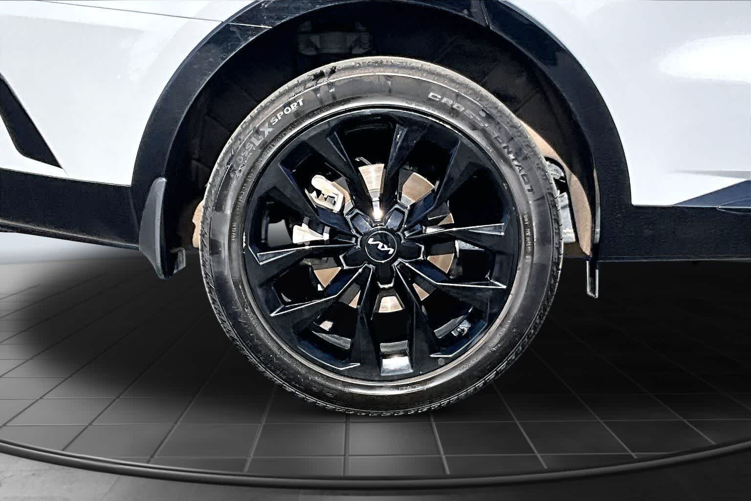 Thumbnail: 2023 Kia Sorento - 36