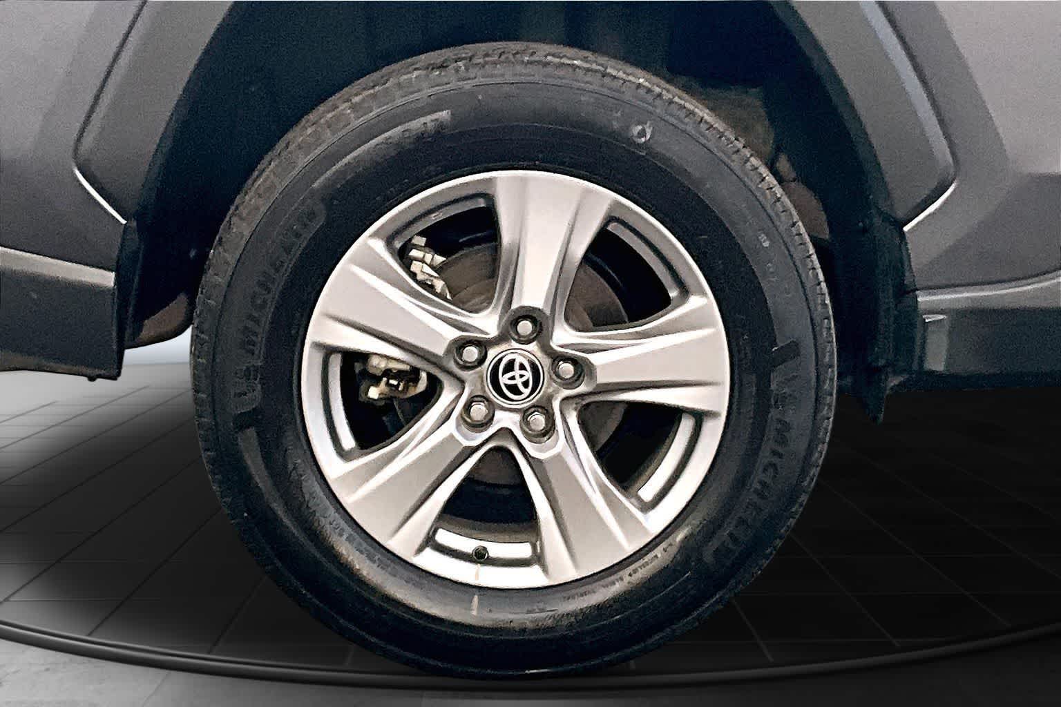 Thumbnail: 2024 Toyota RAV4 - 35
