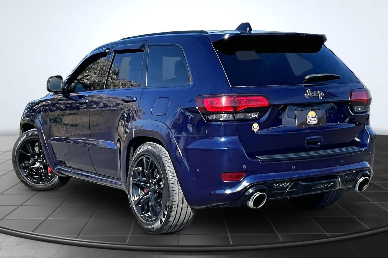 Thumbnail: 2017 Jeep Grand Cherokee - 4