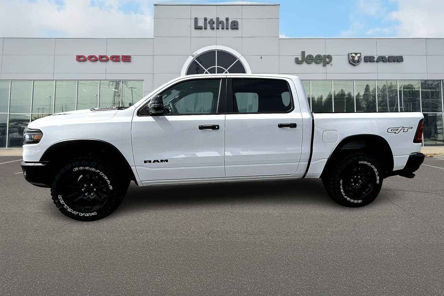 Thumbnail: 2026 RAM 1500 - 3