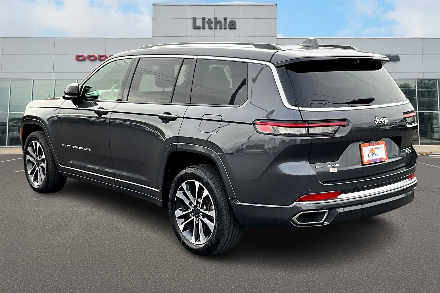 2021 Jeep Grand Cherokee Overland photo 4