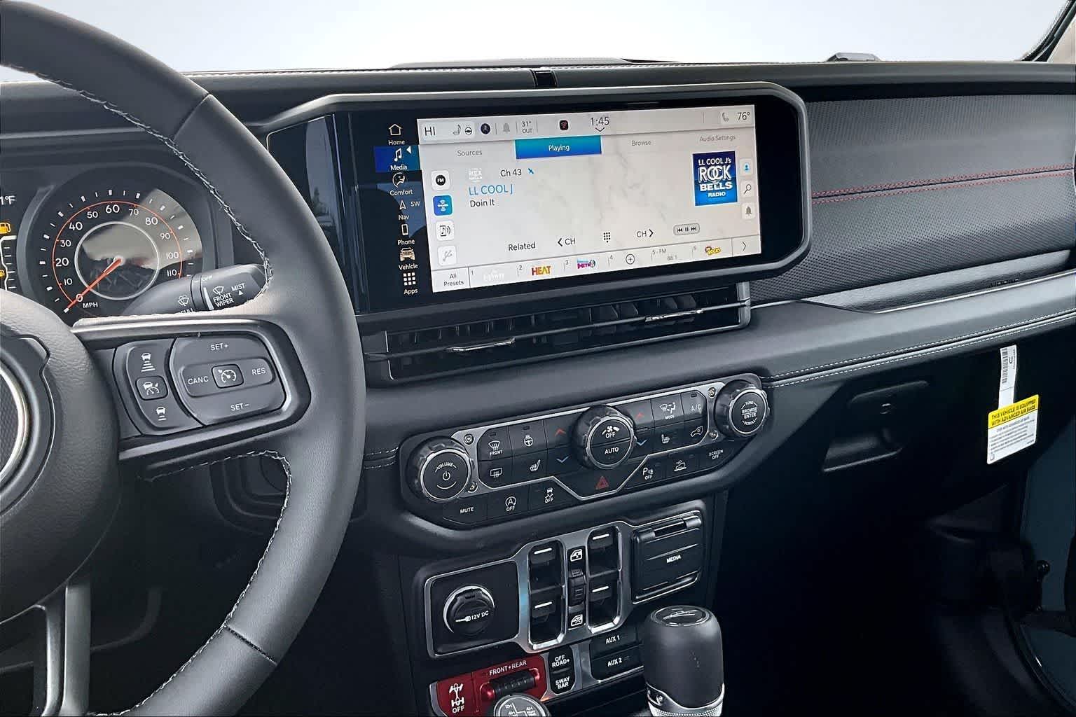 Thumbnail: 2026 Jeep Gladiator - 16